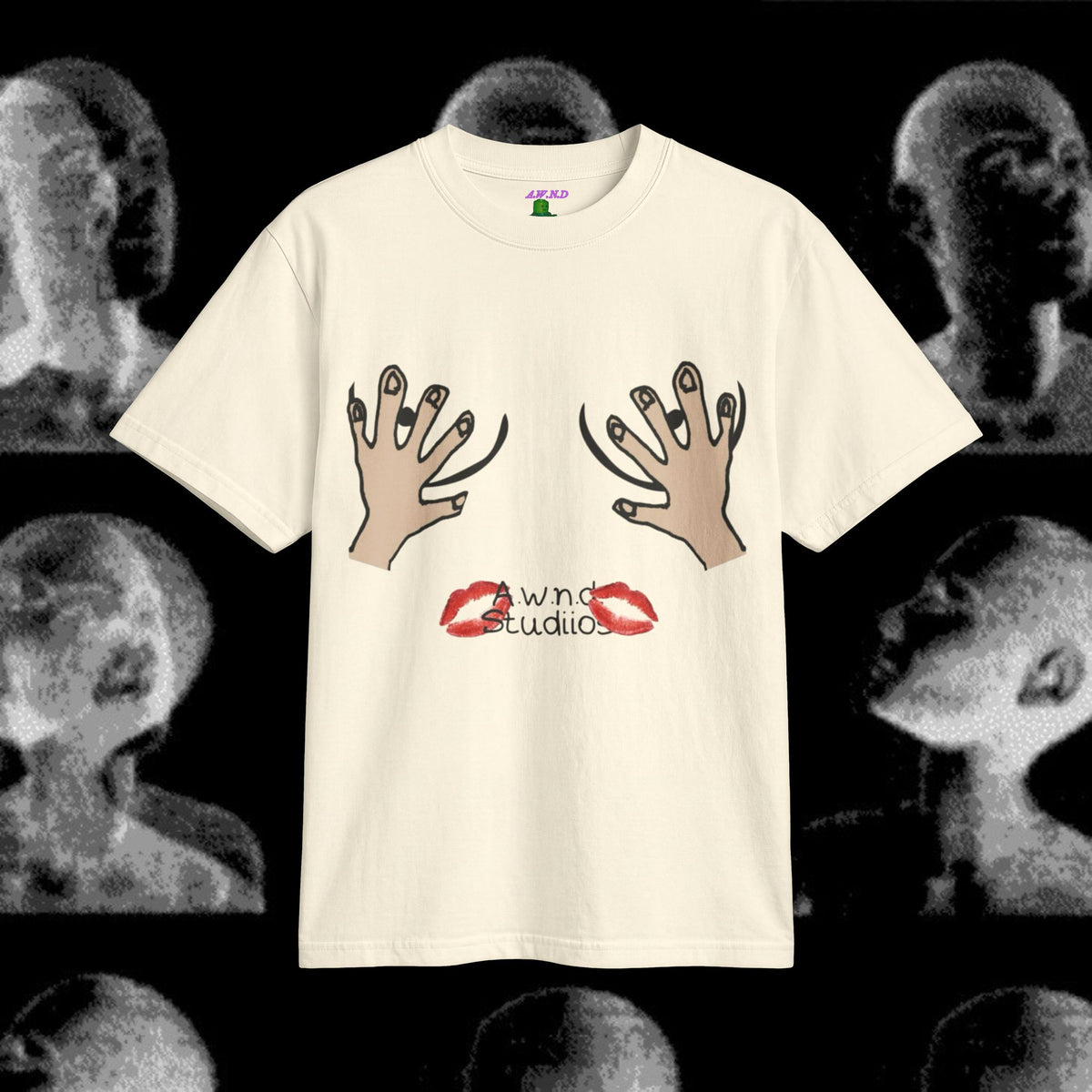 Tetas TsHirT•+