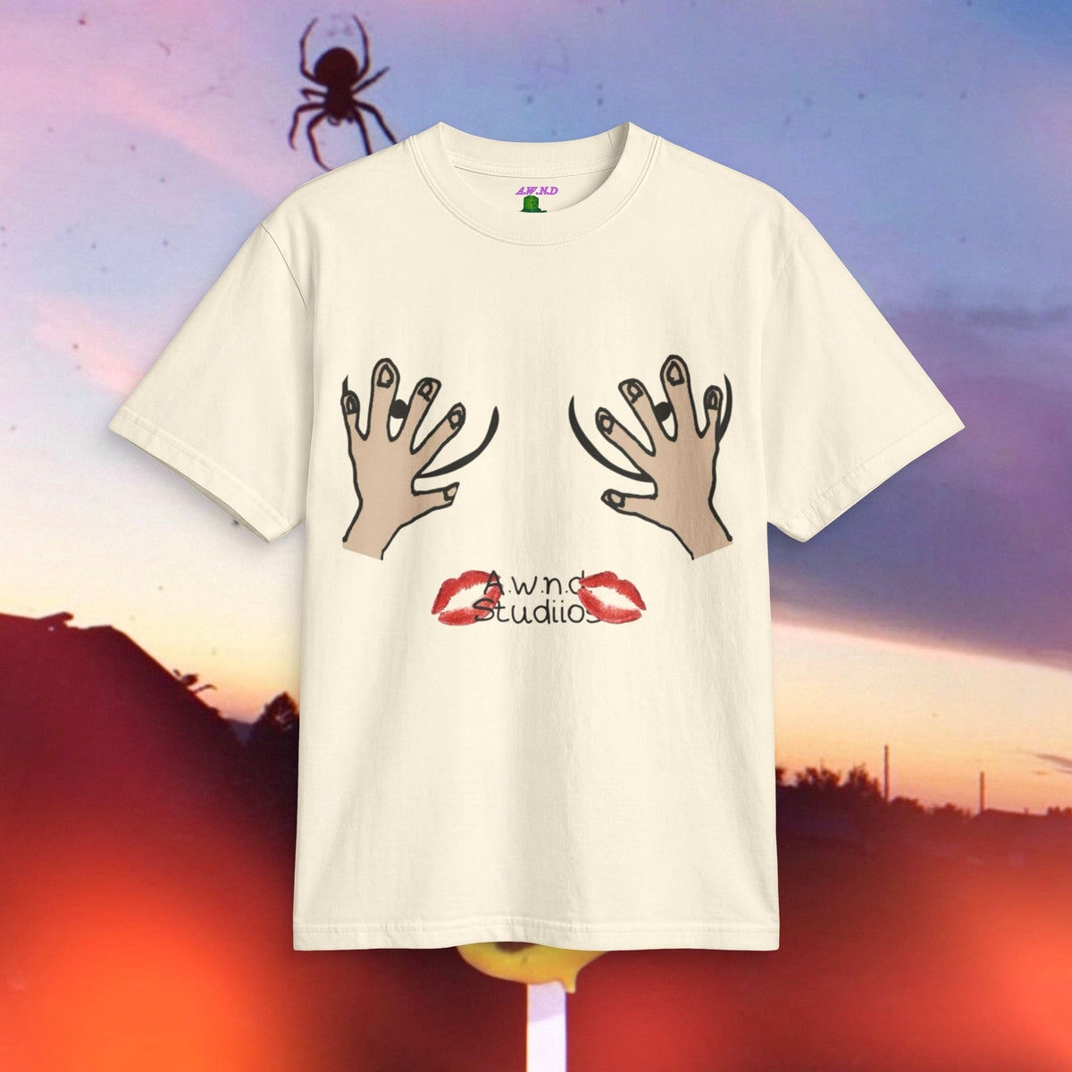 Tetas TsHirT•+