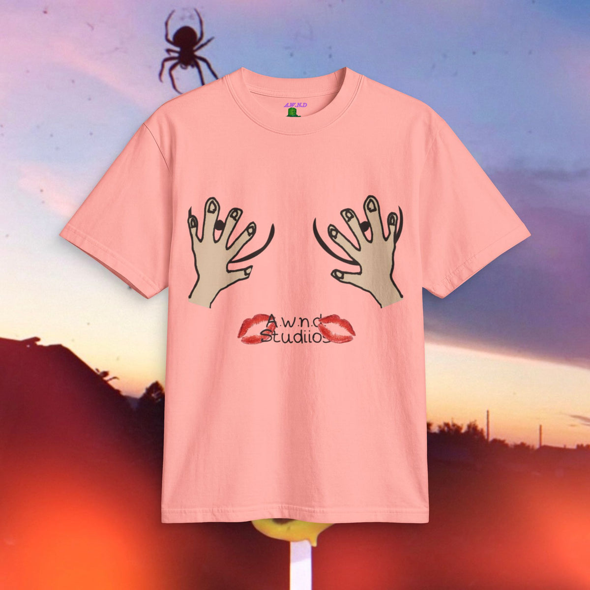 Tetas TsHirT•+